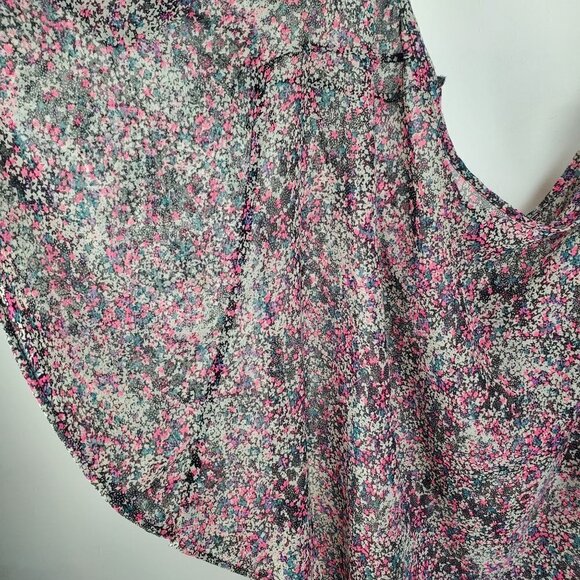 Torrid Poncho Top Size 2 2X Neon pink ditzy floral Flowy‎ Wide neck Short sleeve - Picture 4 of 9